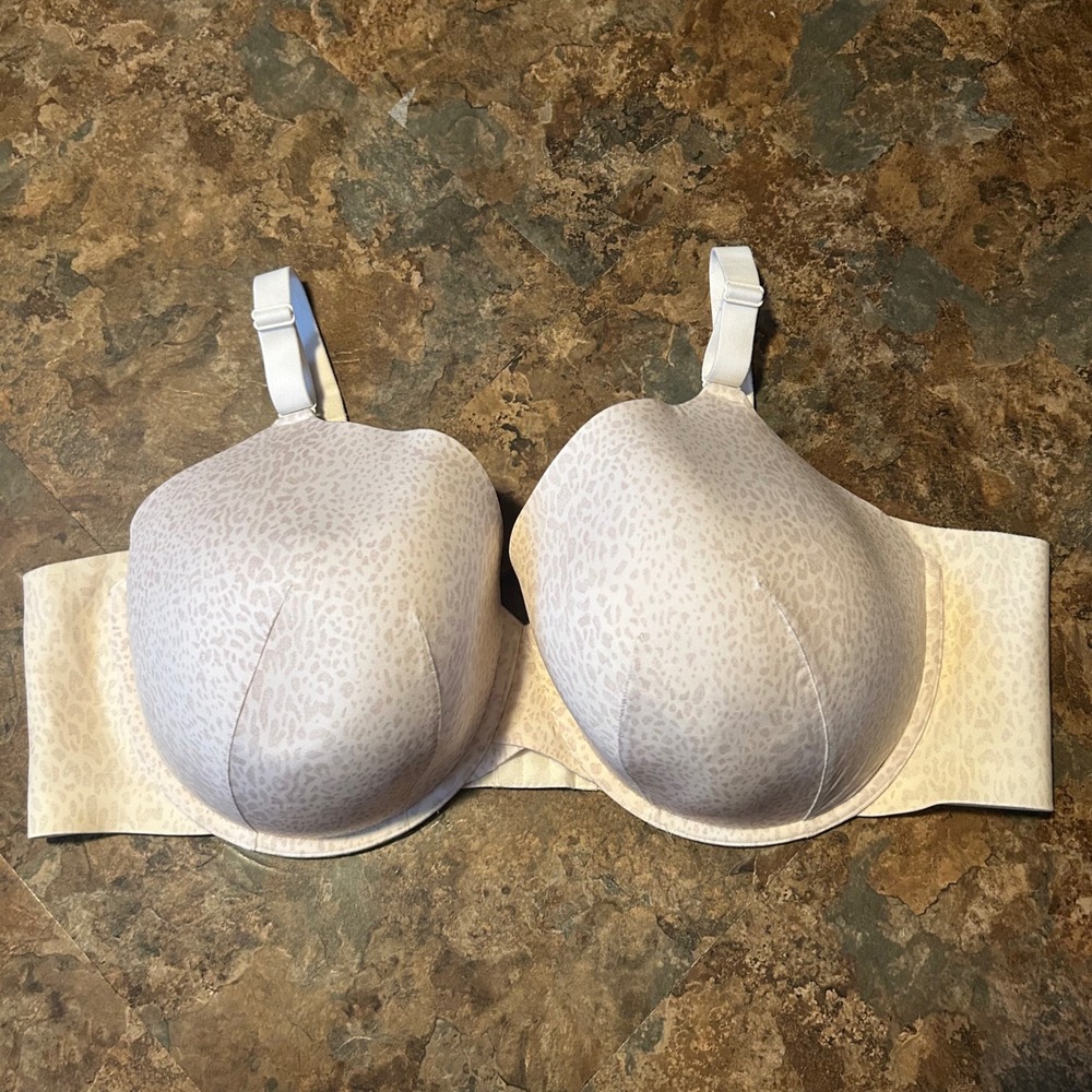 Cacique Lightly Lined Full Coverage Bra Womens Size 50DD White Leopard Underwire